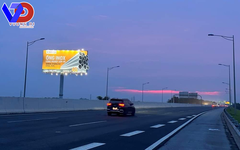 Quảng cáo pano ngoài trời: 9 vấn đề tác động chi phí quảng cáo