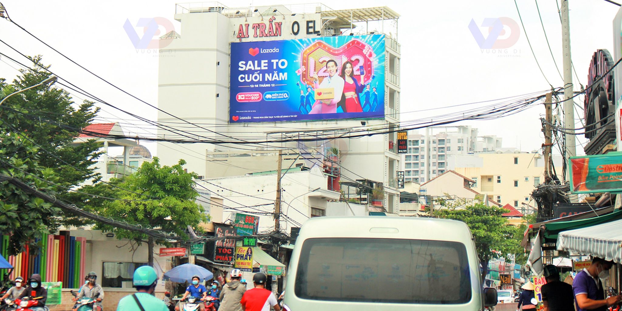 Bảng quảng cáo tại 650 Huỳnh Tấn Phát, Quận 7