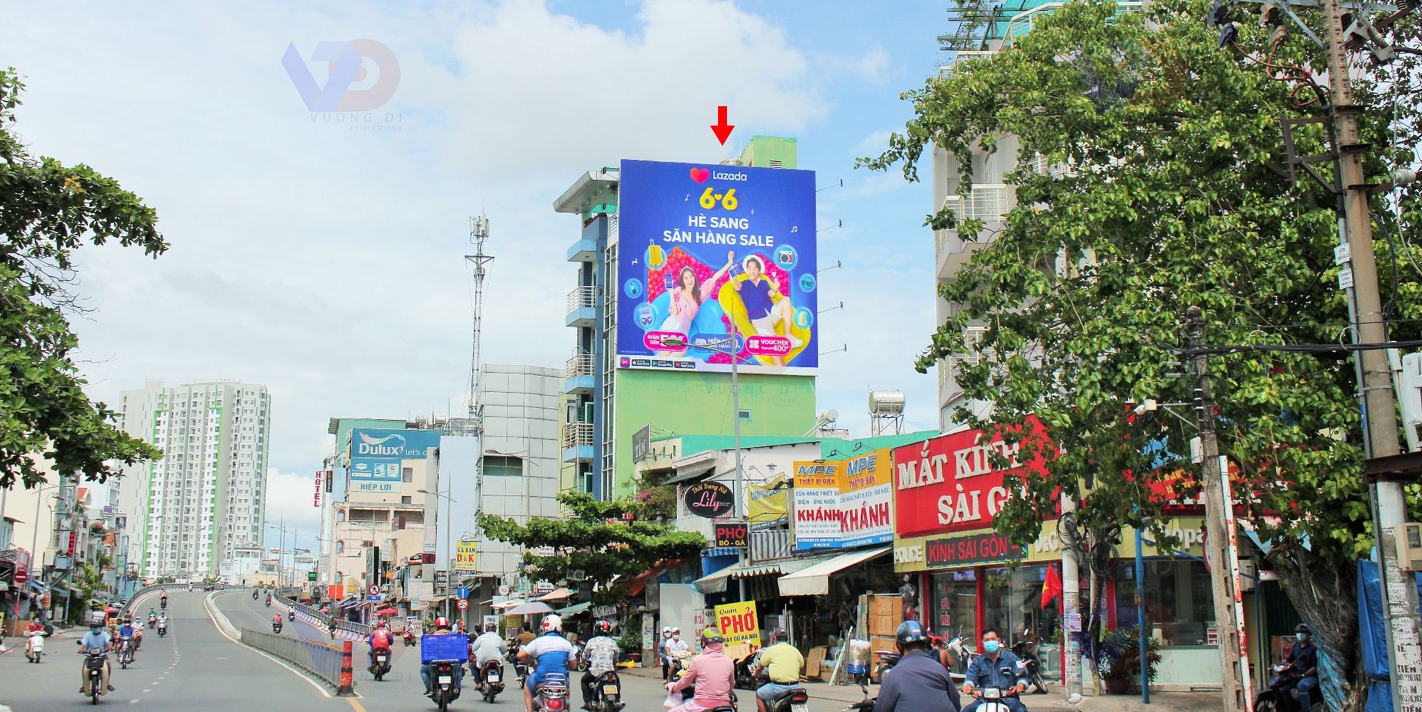 Bảng quảng cáo tại Cầu Kinh Thanh Đa, Bình Thạnh, TPHCM