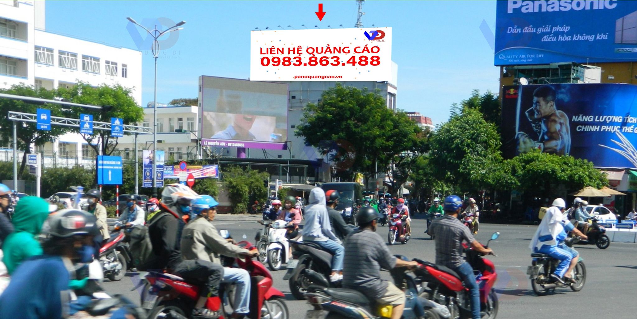 Bảng quảng cáo tại Ngã năm Hoàng Diệu, Hải Châu, tỉnh Đà Nẵng