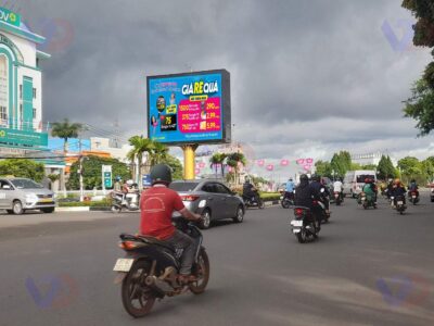 Bảng Led quảng cáo tại Vòng xoay Hoa Lư, TP Pleiku, Gia Lai