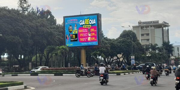 Bảng Led quảng cáo tại Vòng xoay Hoa Lư, TP Pleiku, Gia Lai