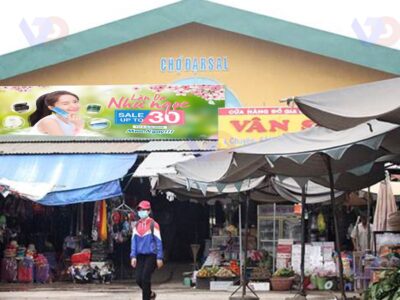 Bảng quảng cáo tại Chợ Đa Rsal, Huyện Đam Rông, Lâm Đồng
