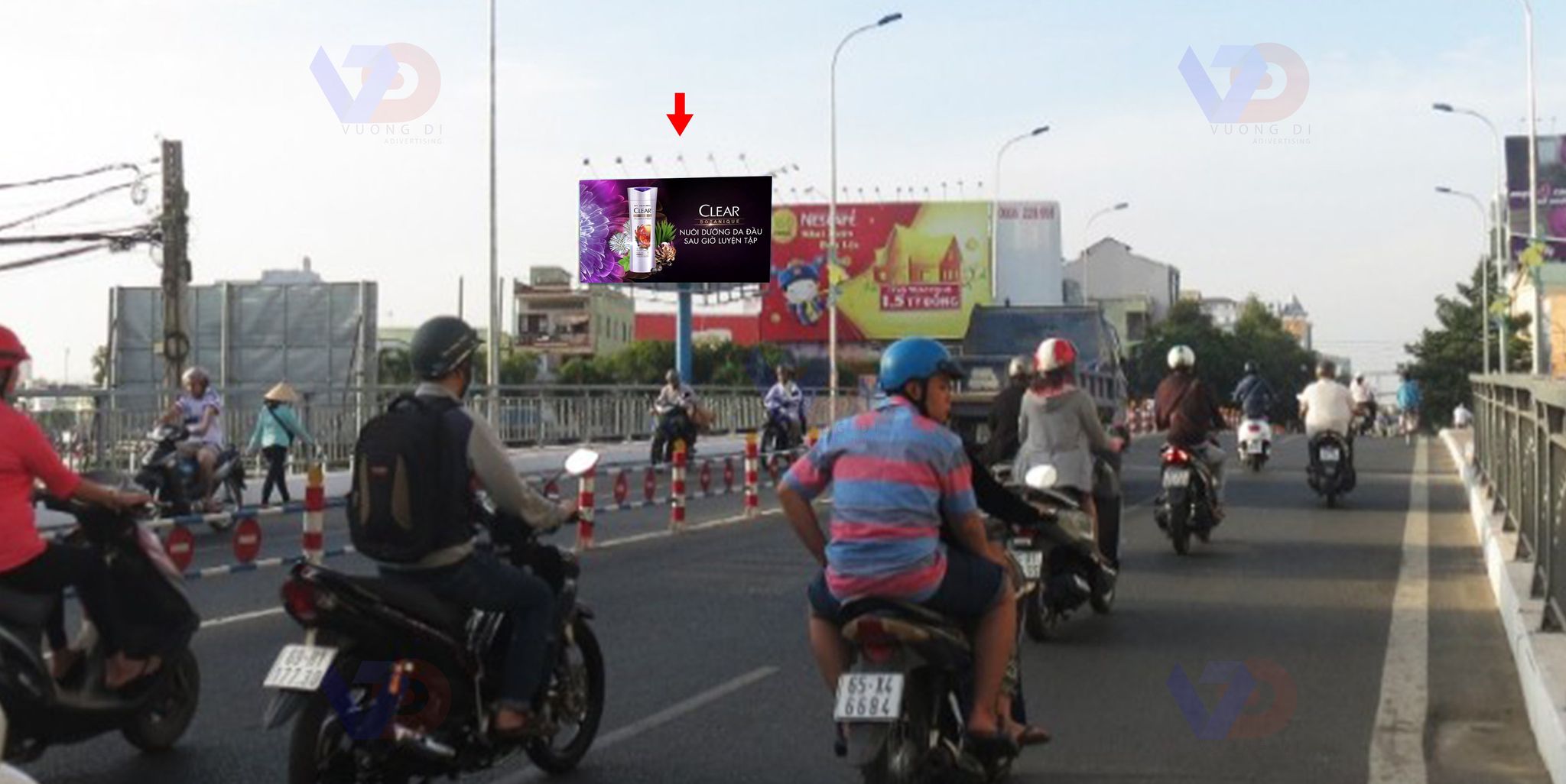 Bảng quảng cáo tại Ngã tư Trần Hưng Đạo - Hoàng Văn Thụ, Quận Ninh Kiều, Cần Thơ