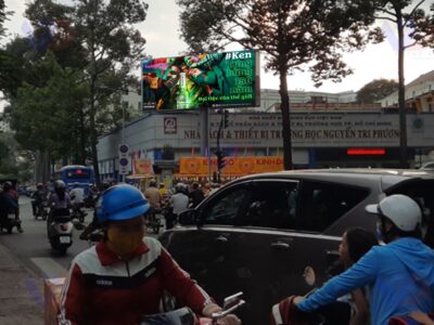 Màn hình LED quảng cáo tại Ngã 4 Nguyễn Tri Phương - Hùng Vương, Quận 5, TPHCM