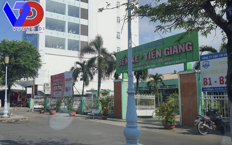 quang-cao-bien-tam-lon-tai-ben-xe