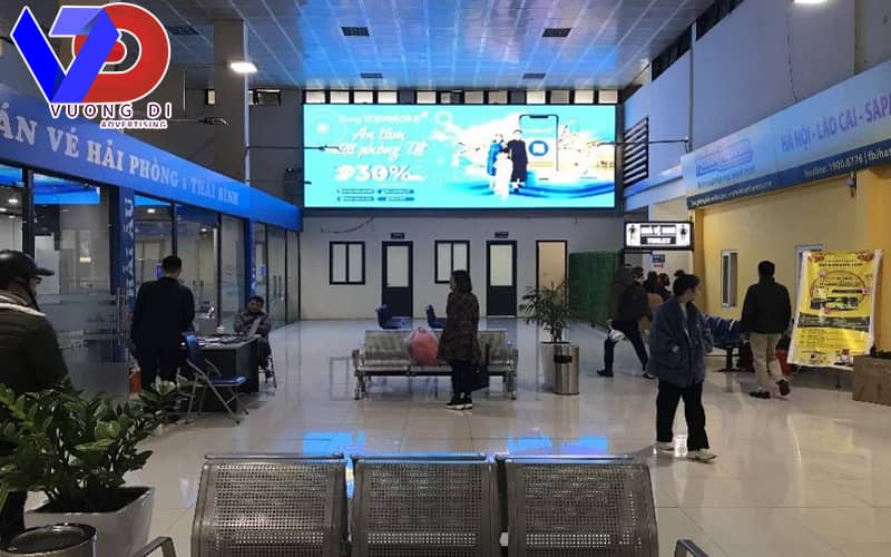 quang-cao-man-hinh-led-tai-ben-xe