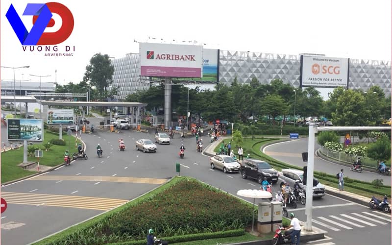 Quảng cáo ngoài trời theo địa điểm - Tối ưu hóa tiếp cận khách hàng quang-cao-ngoai-troi-tai-san-bay-tan-son-nhat