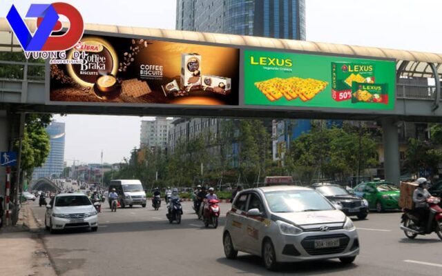 Quảng cáo trên cầu vượt đi bộ: Ưu điểm và lưu ý khi triển khai quy-dinh-dat-bang-quang-cao-tai-cau-vuot-di-bo