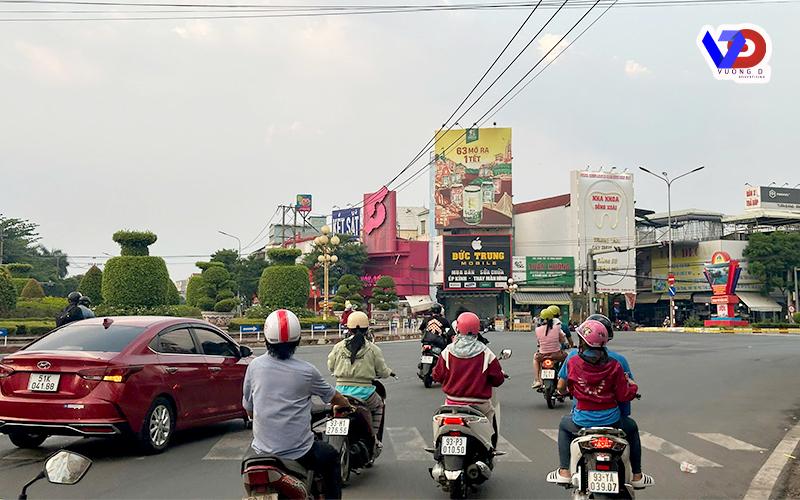 bang-quang-cao-ngoai-troi-tai-binh-phuoc